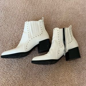 Circus by Sam Edelman white booties